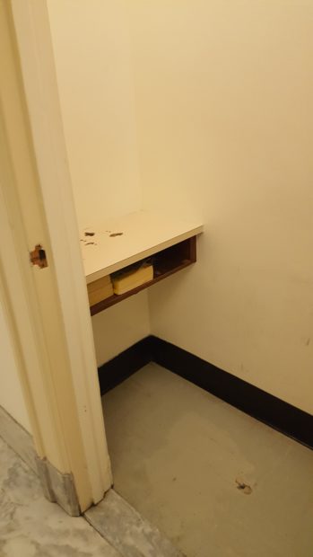 Wasserman Schultz's laptop was left in an old phone booth in the Rayburn building like this one. / Photo: DCNF Rosiak