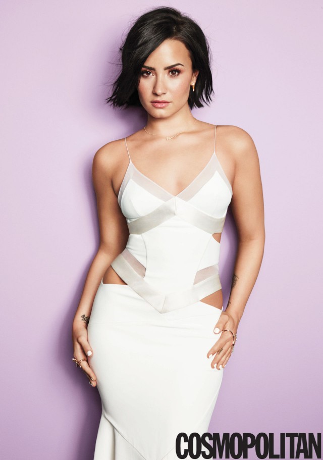 Hot Demi Lovato photos