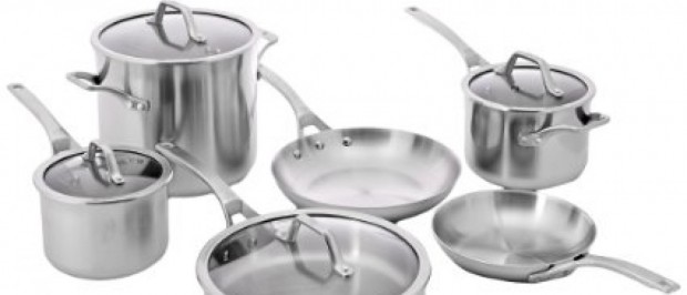 This Calphalon stainless steel cookware set is $800 off (Photos via Amazon)