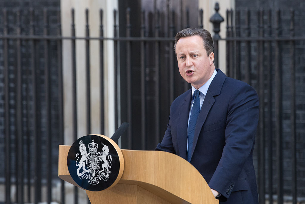 Prime Minister David Cameron speaks outside Downing Street on June 24, 2016 in London (Getty Images)