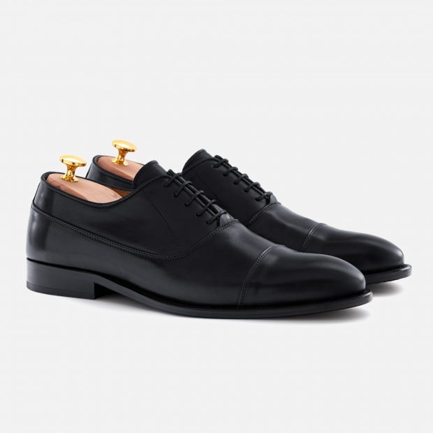 This pair of black Oxfords cost only $175 with the code DEALER15 (Photo courtesy of Beckett Simonon)