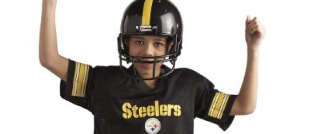 This kid has a future in the league. All because his dad bought him a $30 Halloween costume that got him into football (Photo via Amazon)