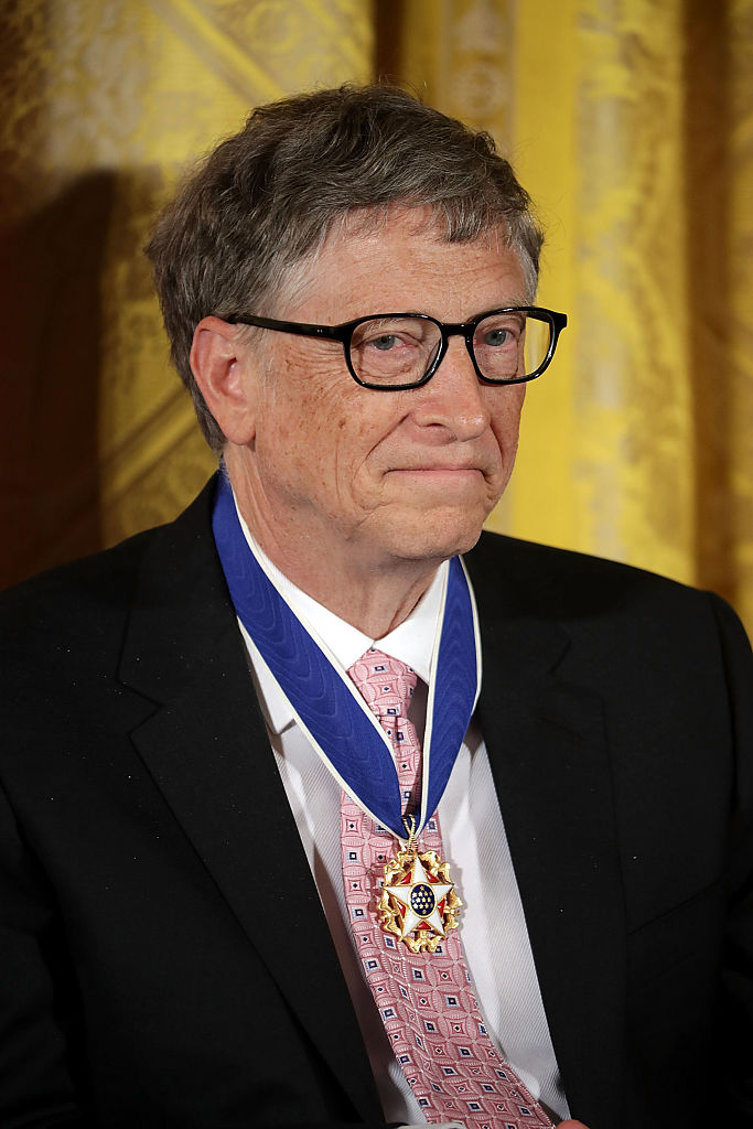 Bill Gates wears his Presidential Medal of Freedom awarded to him by U.S. President Barack Obama during a ceremony in the East Room of the White House on November 22, 2016 (Getty Images)