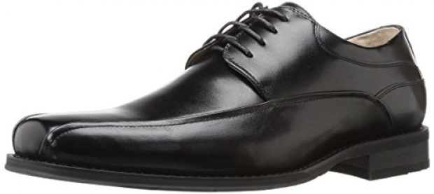 Normally $125, this Oxford is actually 52 percent off today (Photo via Amazon)