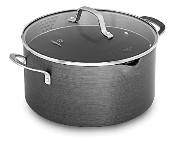 Normally $50, this dutch oven is 48 percent off today (Photo via Amazon)