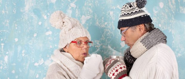 This couple knows the importance of keeping warm (Photo via Shutterstock)