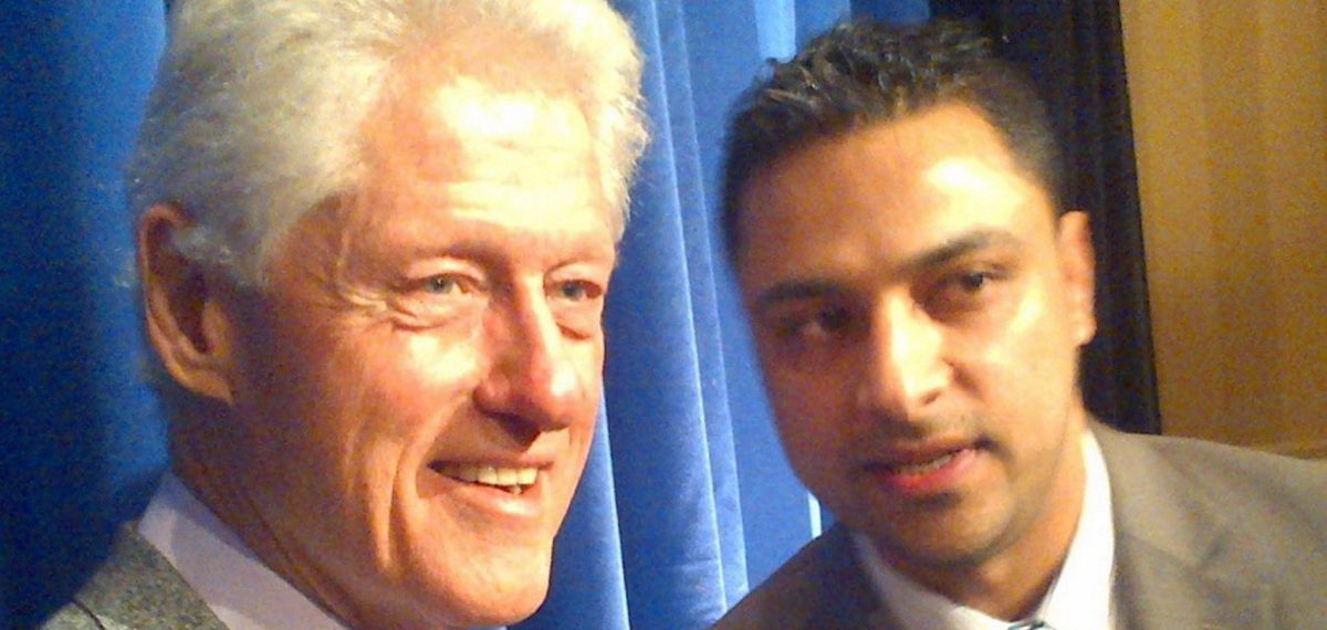 Imran Awan with Bill Clinton / Facebook
