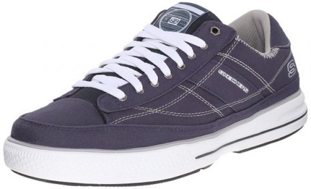 Normally $60, this sneaker is 50 percent off today (Photo via Amazon)