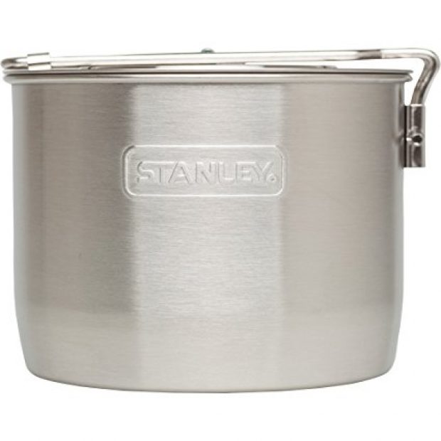 Normally $30, this mess kit is 33 percent off (Photo via Amazon)