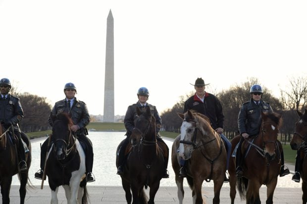 Secretary Zinke with USPP horse mounted unit on the National Mall (U.S. Department of the Interior/Flickr)