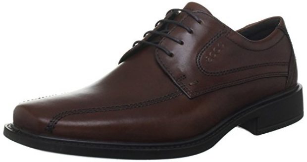 Normally $120, this pair of Oxfords is 47 percent off today. It is available in black as well as brown (Photo via Amazon)