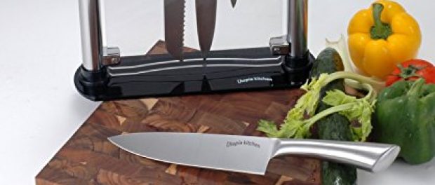 This knife set is very popular (Photo via Amazon)