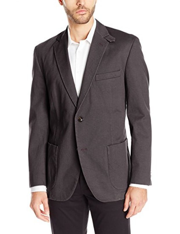 Normally $290, this sport coat is 47 percent off today (Photo via Amazon)