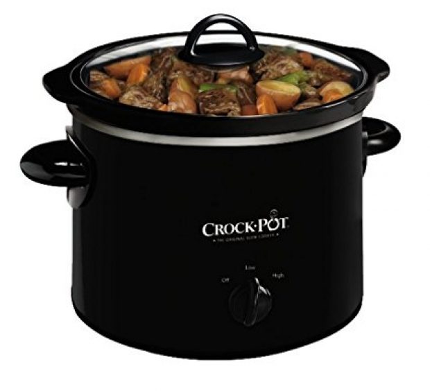 Normally $18, this slow cooker is 57 percent off (Photo via Amazon)