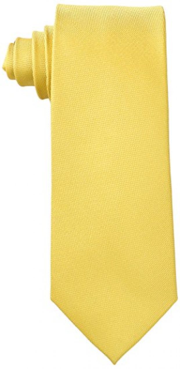 Normally $65, this tie is 65 percent off today. It also comes in red and blue (Photo via Amazon)
