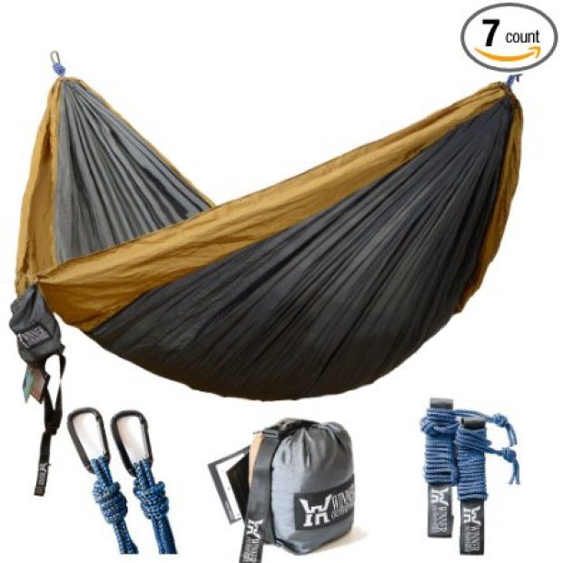 Normally $70, this portable hammock is 61 percent off today (Photo via Amazon)