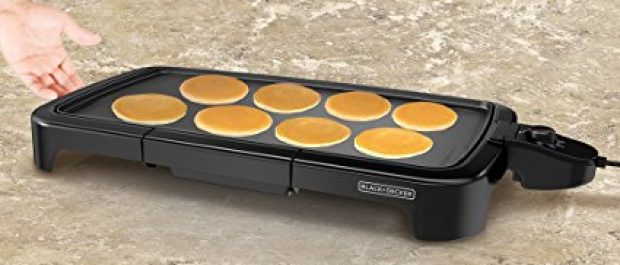 it has a nonstick cooking surface. Also it is dishwasher safe (Photo via Amazon)