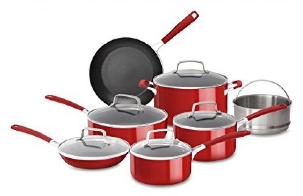 Normally $155, this cookware set is 29 percent off today (Photo via Amazon)