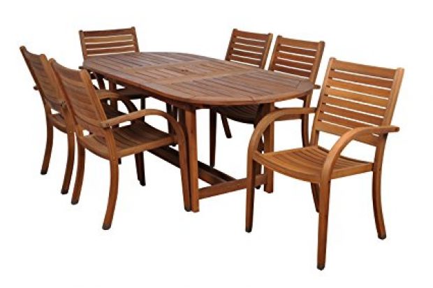 Normally $1,200, this 7-piece dining set is 30 percent off today (Photo via Amazon)