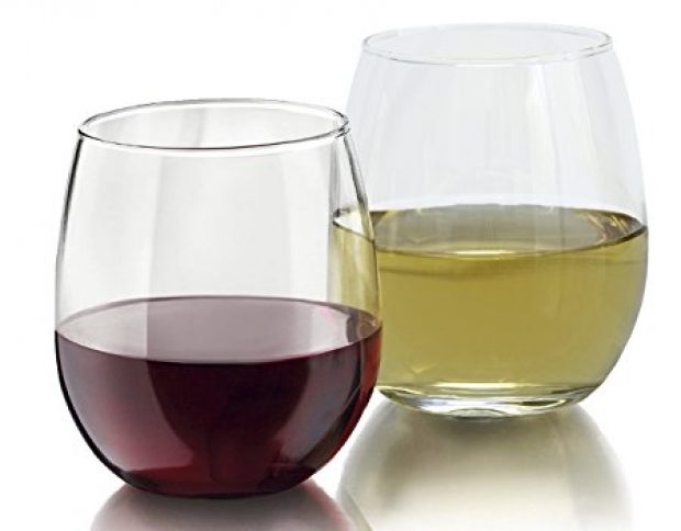 Normally $30, this 4-piece wine glass set is 57 percent off (Photo via Amazon)
