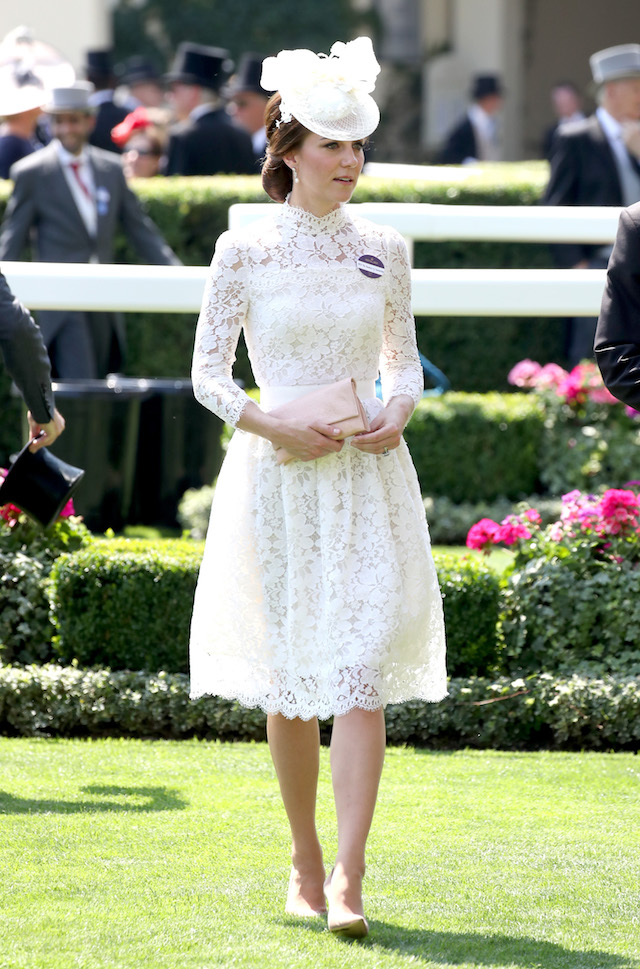ASCOT, ENGLAND - JUNE 20: Catherine, Duchess of Cambridge attends Royal Ascot 2017 at Ascot Racecourse on June 20, 2017 in Ascot, England. (Photo by Chris Jackson/Getty Images)
