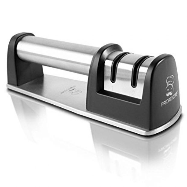 Normally $35, this knife sharpener is 55 percent off in this flash deal (Photo via Amazon)
