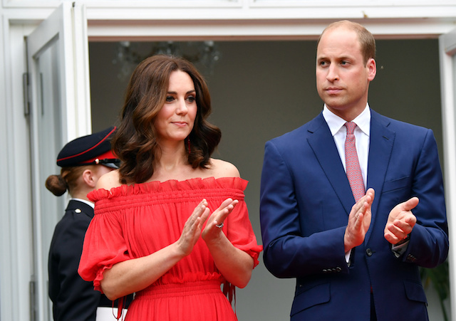 Britain's Prince William and Catherine, Duchess of Cambridge arrive at the 'Queen's Birthday Garten Party' in British ambassador's residence in Berlin, Germany, July 19, 2017. REUTERS/Jens Kalaene/Pool - RTX3C4FH