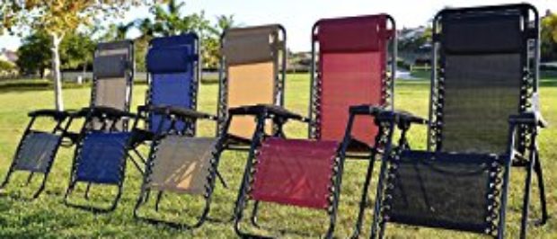 The chair comes in 11 different colors (Photo via Amazon)