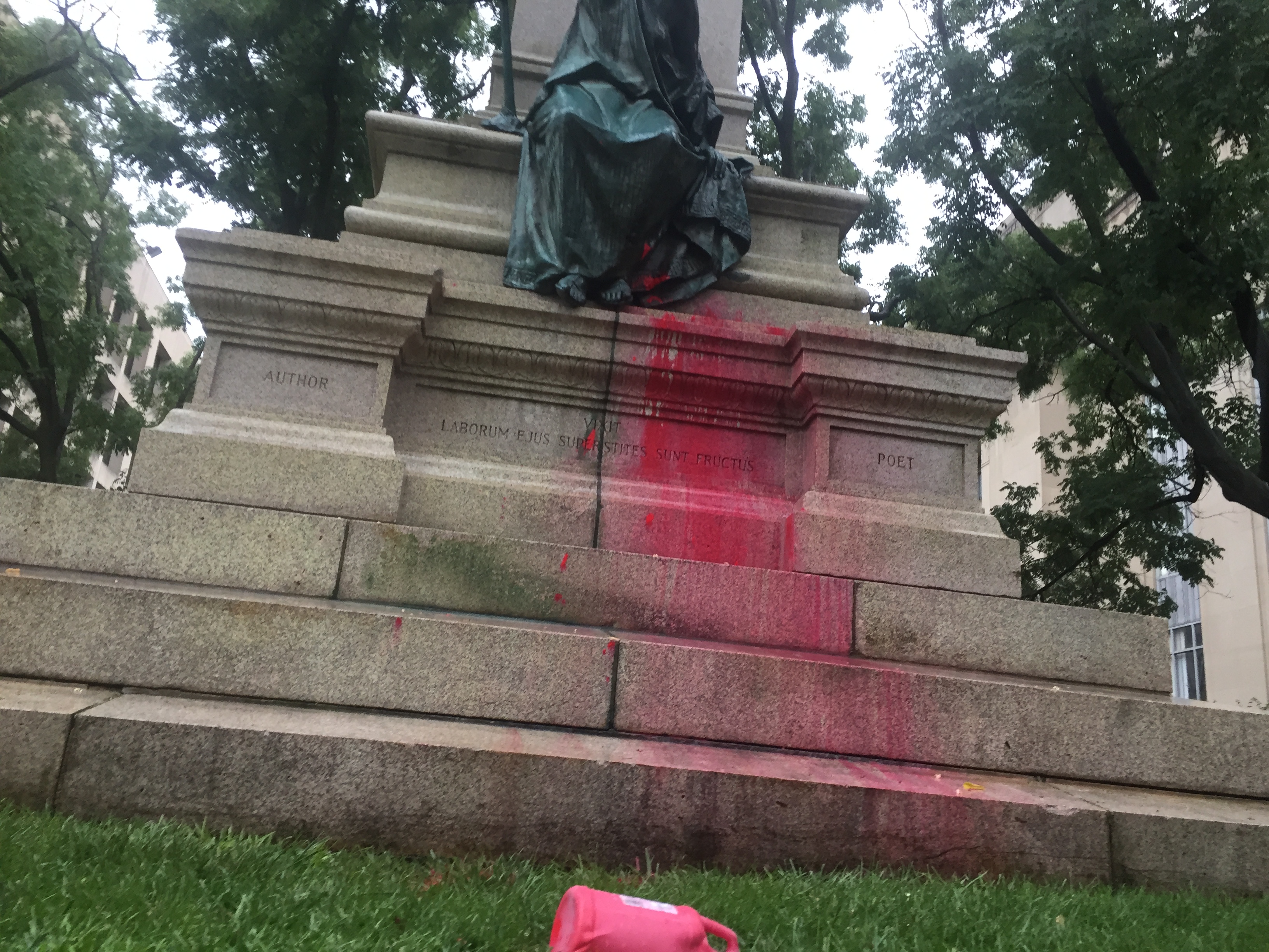 Protesters vandalize statue of Albert Pike in Washington, D.C. (Henry Rodgers/TheDCNF)