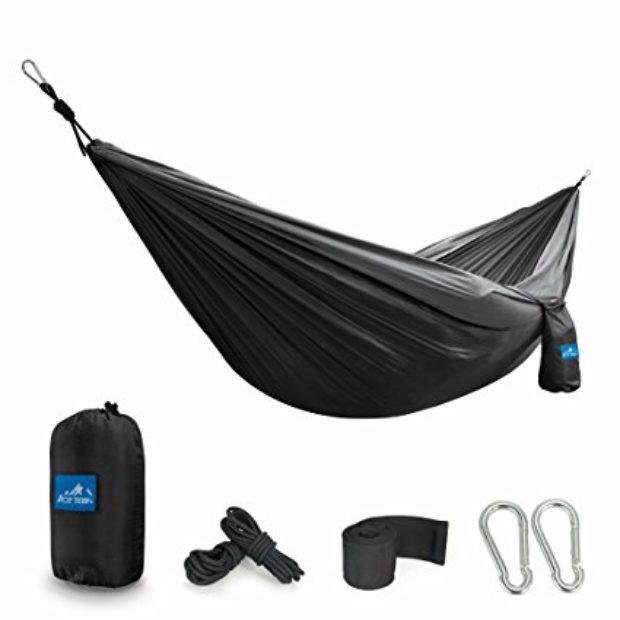Normally $38, this hammock is 50 percent off with this code (Photo via Amazon)