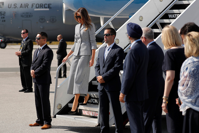 U.S. first lady Melania Trump arrives at Toronto Pearson International Airport to attend the opening ceremony of the Invictus Games in Toronto, Canada September 23, 2017. REUTERS/Jonathan Ernst 