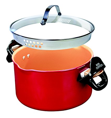 Normally $20, this pasta pot is 25 percent off today (Photo via Amazon)