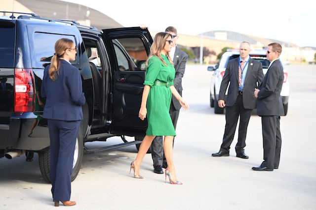 US First Lady Melania Trump prepares to board a plane at Joint Base Andrews next to Washington on October 10, 2017. Melania Trump will fly to West Virginia to visit Lily's Place, the nation's first nonprofit infant recovery center that also provides services to parents and families dealing with addiction and notably opioid addiction. / AFP PHOTO / JIM WATSON (Photo credit should read JIM WATSON/AFP/Getty Images)