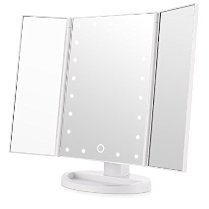 Normally $40, this #1 bestselling vanity mirror is 56 percent off with this code (Photo via Amazon)