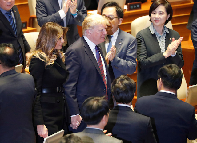 U.S. President Donald Trump and first lady Melania arrive at the South Korean National Assembly in Seoul, South Korea, November 8, 2017. REUTERS/Jonathan Ernst - RC186CABAD70