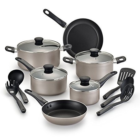 Normally $50, this 15-piece cookware set is 30 percent off today (Photo via Amazon)