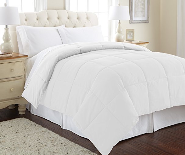 Normally $33, the white, Queen version of this comforter is 52 percent off today (Photo via Amazon)
