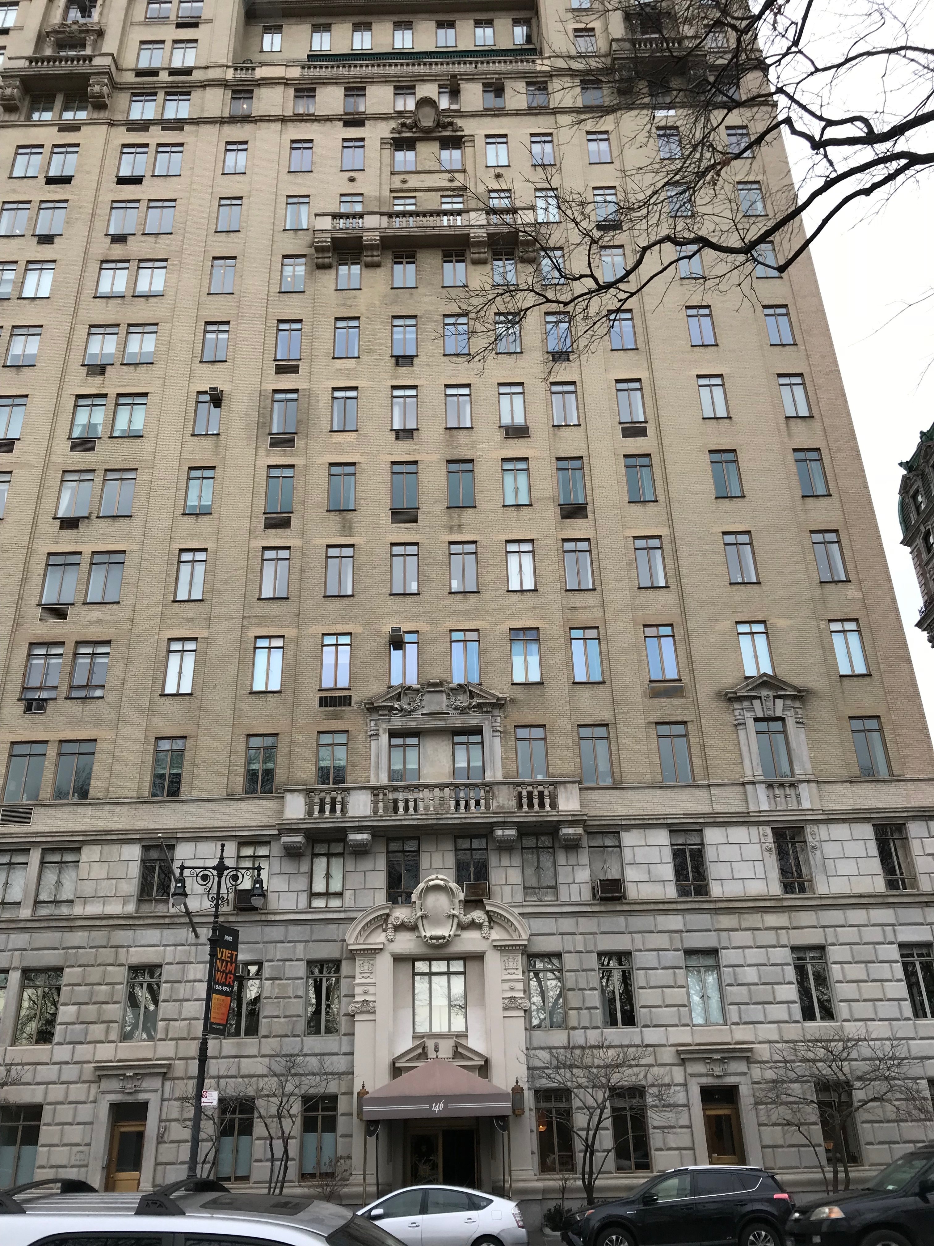 A building where Ilene Sackler Lefcourt has an apartment overlooking Central Park. (DCNF/Ethan Barton)