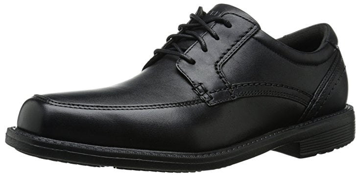 Normally $110, these Oxford shoes are 50 percent off today (Photo via Amazon)