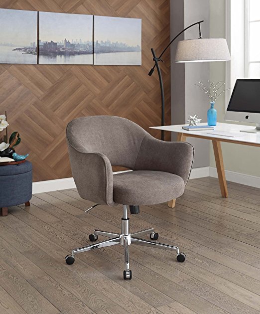 Normally $200, this home office chair is 40 percent off today (Photo via Amazon)
