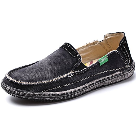 Normally $60, these boat shoes are 60 percent off. They come in black, blue, brown and gray (Photo via Amazon)