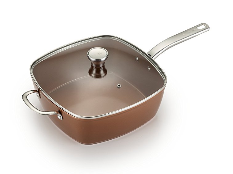 Normally $40, this 11-inch square pan is 38 percent off today (Photo via Amazon)