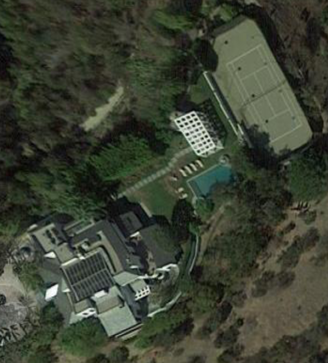 David Sackler's $22.5 million mansion. (Google Earth/Screenshot)