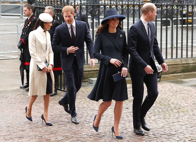 Britain's Catherine, Duchess of Cambridge, (2R) and her husband Britain's Prince William, Duke of Cambridge (R), arrive with Britain's Prince Harry (C) and his fiancée US actress Meghan Markle to attend a Commonwealth Day Service at Westminster Abbey in central London, on March 12, 2018. Britain's Queen Elizabeth II has been the Head of the Commonwealth throughout her reign. Organised by the Royal Commonwealth Society, the Service is the largest annual inter-faith gathering in the United Kingdom. / AFP PHOTO / Daniel LEAL-OLIVAS (Photo credit should read DANIEL LEAL-OLIVAS/AFP/Getty Images)