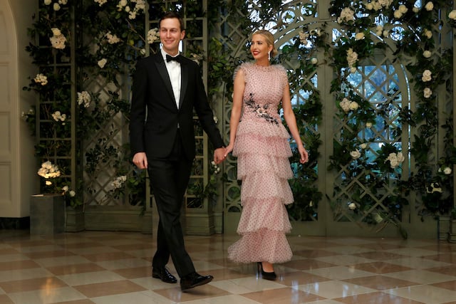 Senior White House Advisers Jared Kushner and Ivanka Trump arrive for the State Dinner in honor of French President Emmanuel Macron at the White House in Washington, U.S. April 24, 2018. REUTERS/Joshua Roberts - RC1FD47E4C30