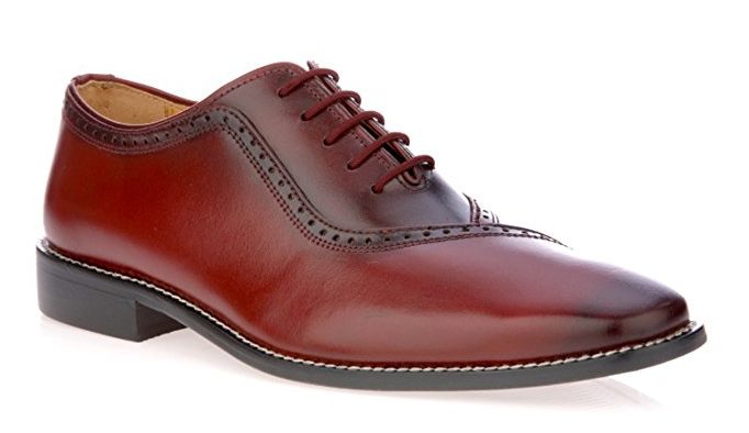 Normally $60, these oxford shoes are 25 percent off (Photo via Amazon)