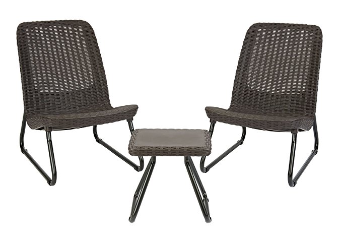 Normally $104, this 3-piece patio set is 31 percent off (Photo via Amazon)